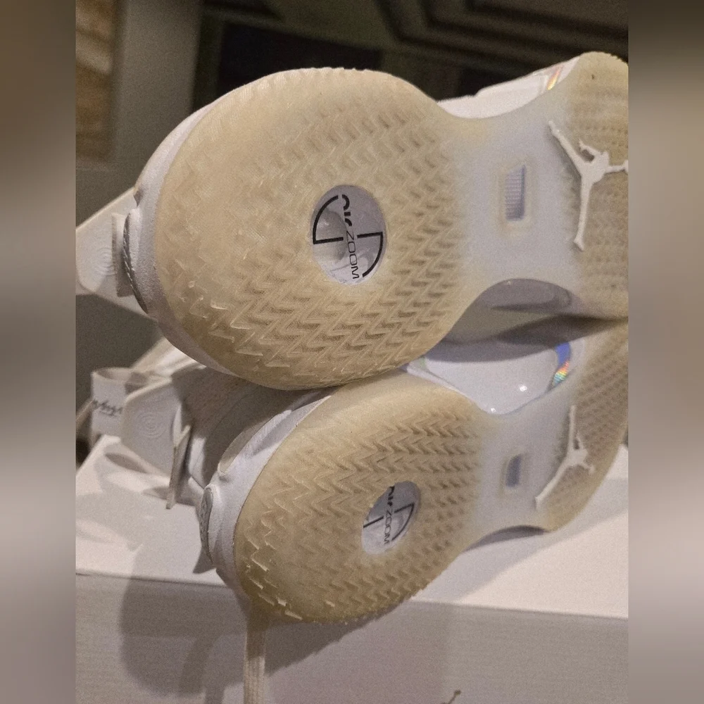 Air Jordan 36 Pure Money Low Sneakers 9.5 Box Authentic Streetwear